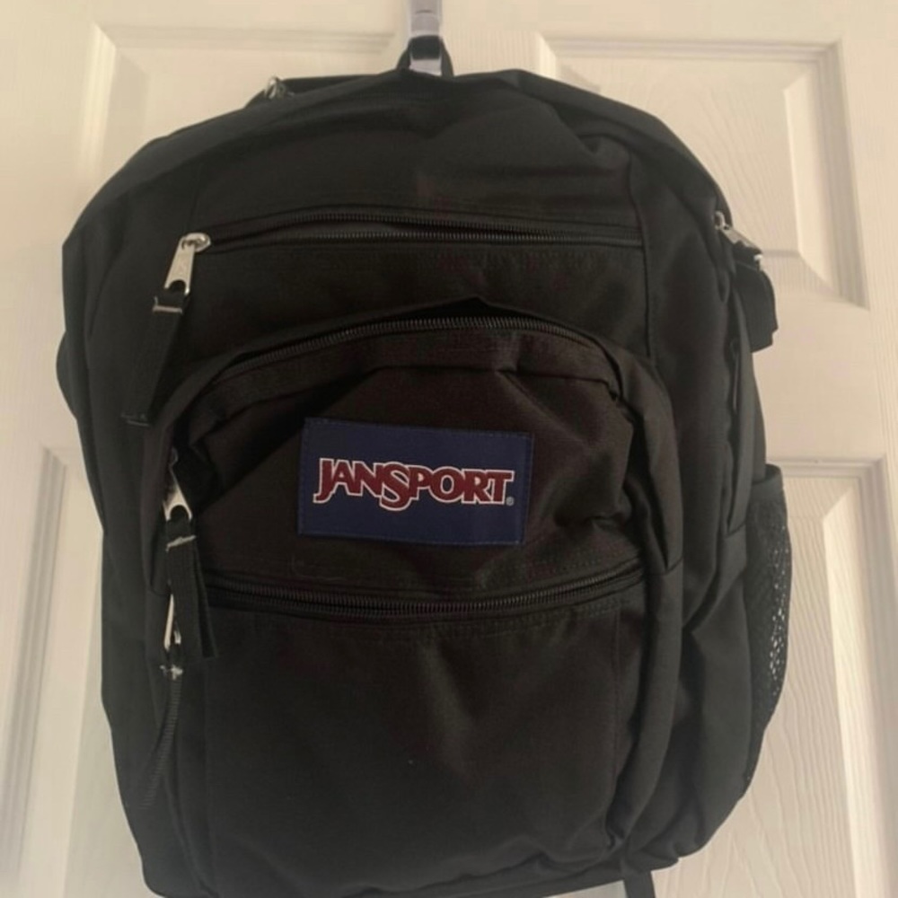 Black Jansport school backpack (kids, men’s or women)